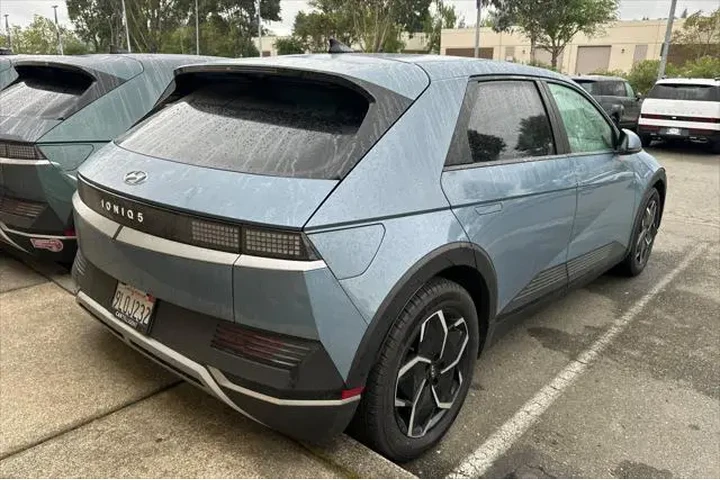 $25990 : Hyundai IONIQ 5 2024 SEL 4dr image 5