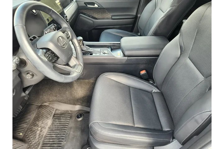 Lexus GX 550 2024 AWD Premiu image 9