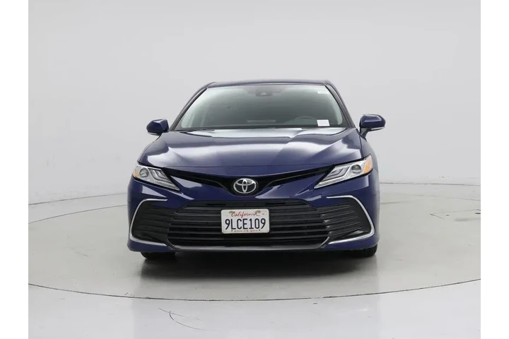 $27998 : Toyota Camry 2024 XLE 4dr Se image 5