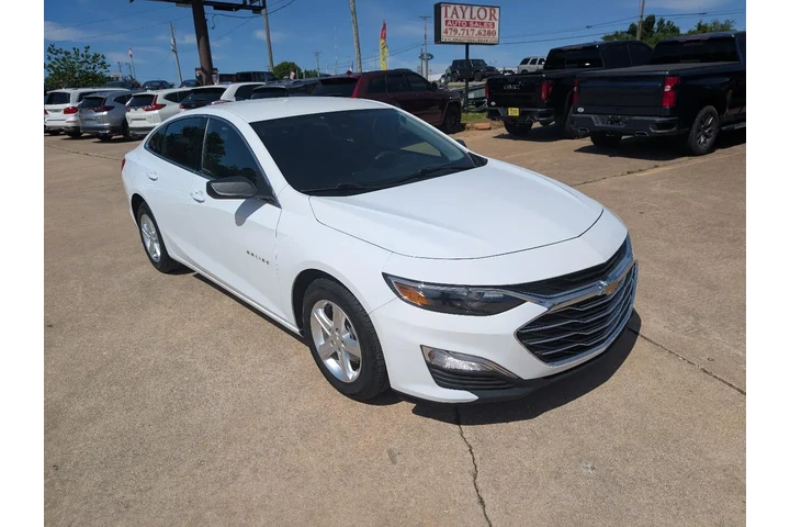$17495 : 2024 Malibu image 3