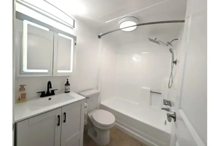 NORTH HOLLYWOOD APT DE 2 RECS. image 5