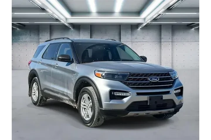 $30494 : Ford Explorer 2023 AWD XLT 4 image 2
