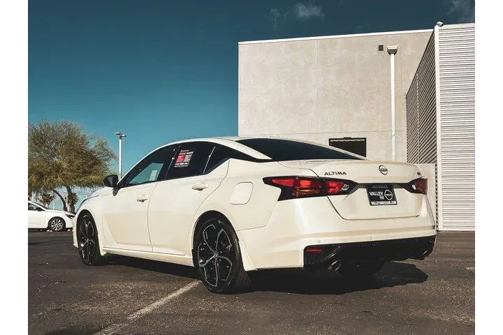 $19997 : Nissan Altima 2024 2.5 SR 4d image 5