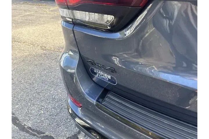 $25930 : Jeep Grand Cherokee 2021 4x4 image 5