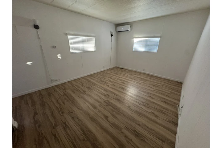 $1200 : Cypress-Se renta cuarto grande image 2