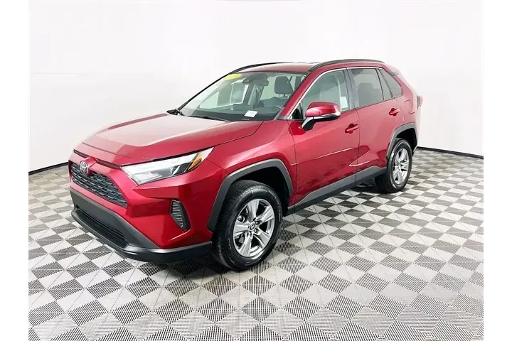 $24900 : Toyota RAV4 2023 XLE 4dr SUV image 3