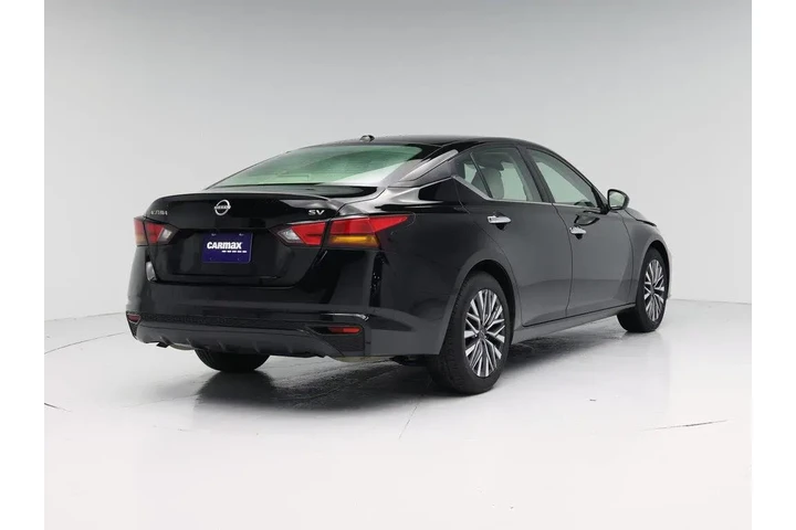 $21998 : Nissan Altima 2023 2.5 SV 4d image 8