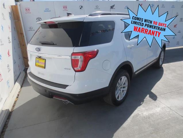 $23399 : Used 2018 Explorer XLT 4WD fo image 3