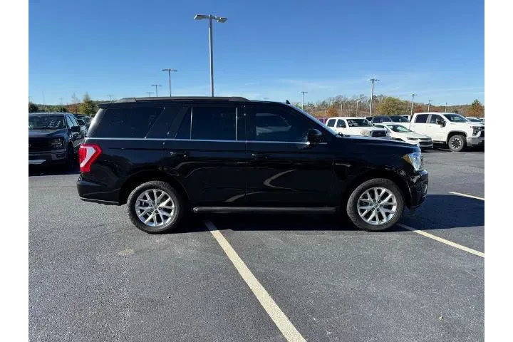 $28944 : Ford Expedition 2021 4x2 XLT image 9