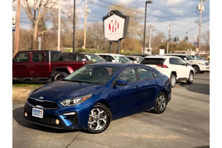 $10500 : 2019 Forte LXS image 3