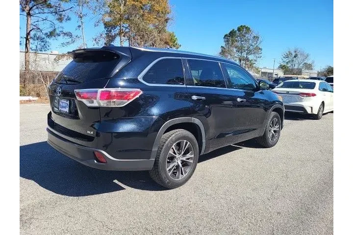 $19997 : Toyota Highlander 2016 XLE 4 image 2
