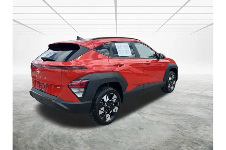 $21499 : Hyundai KONA 2024 AWD SEL 4d image 4