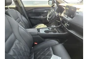 $28991 : Nissan Rogue 2021 Platinum 4 thumbnail