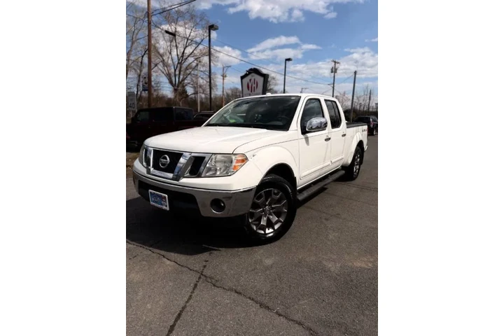 $9995 : 2016 Frontier SL image 4