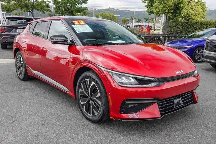$29120 : Kia EV6 2023 GT-Line 4dr Cro image 3
