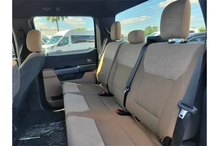 $37591 : Ford F-150 2023 4x4 XLT 4dr image 8