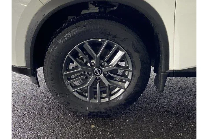 $17487 : Nissan Rogue 2023 AWD S 4dr image 9