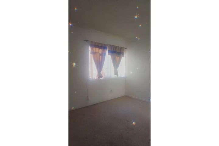 $900 : Cuarto image 2