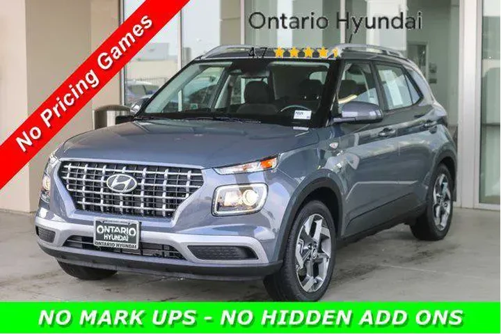 $20862 : Hyundai VENUE 2025 SEL 4dr C image 4