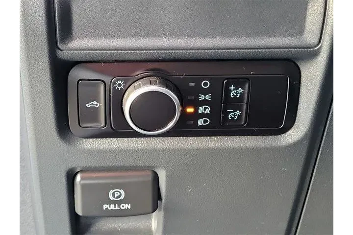 $35997 : Ford F-150 2023 4x4 XLT 4dr image 8