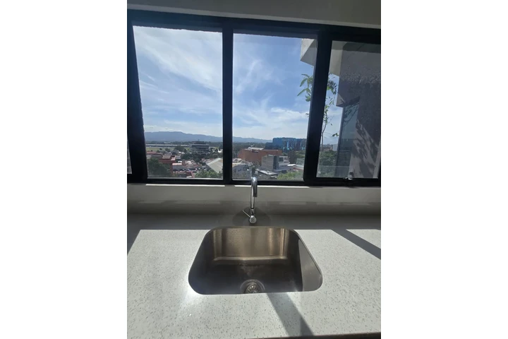 $1650 : APARTAMENTO EN RENTA ZONA 14, image 9