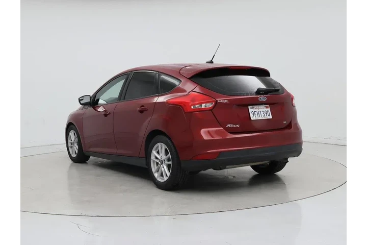 $13998 : Ford Focus 2017 SE 4dr Hatch image 2