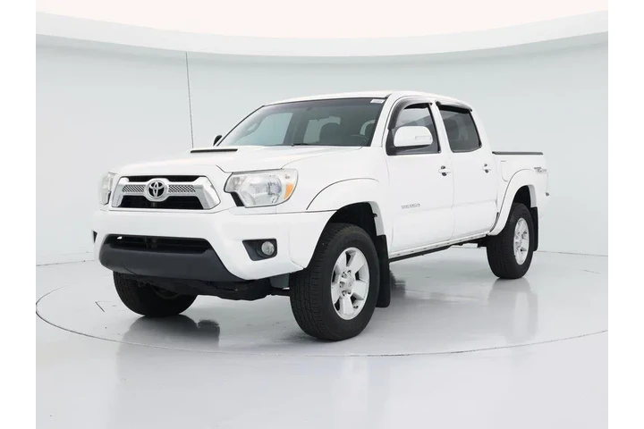 $28998 : Toyota Tacoma 2015 4x2 PreRu image 4