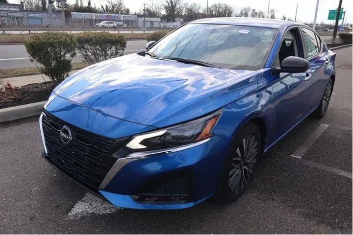 $19502 : Nissan Altima 2025 2.5 SV 4d image 9