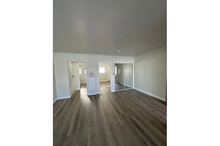 $1520 : 1 Bedroom Apt in Hawthorne image 2