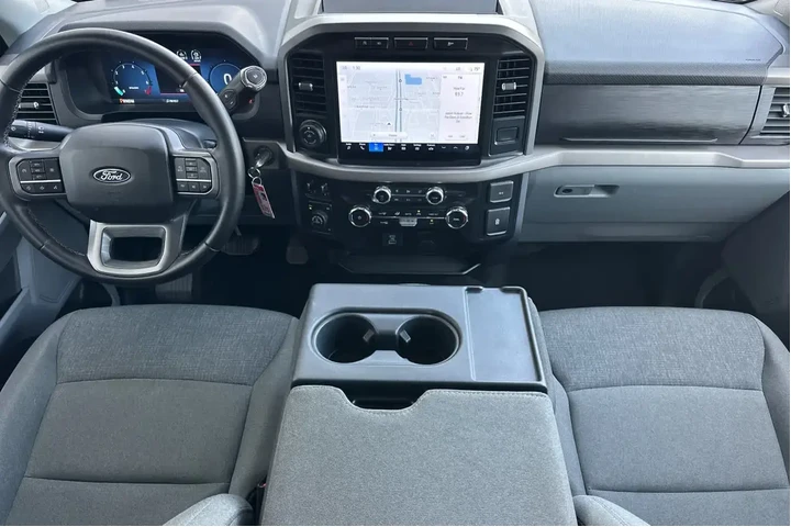 $40000 : Ford F-150 2024 4x4 XLT 4dr image 3