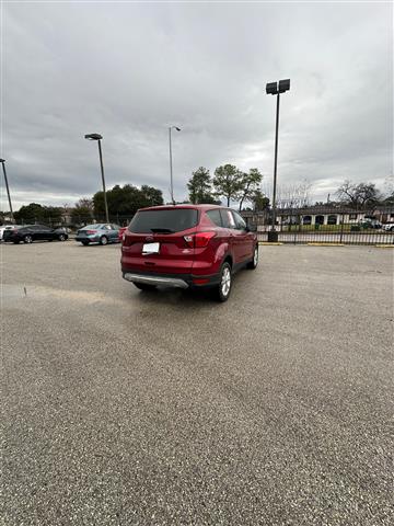 Ford Escape 2019 image 5