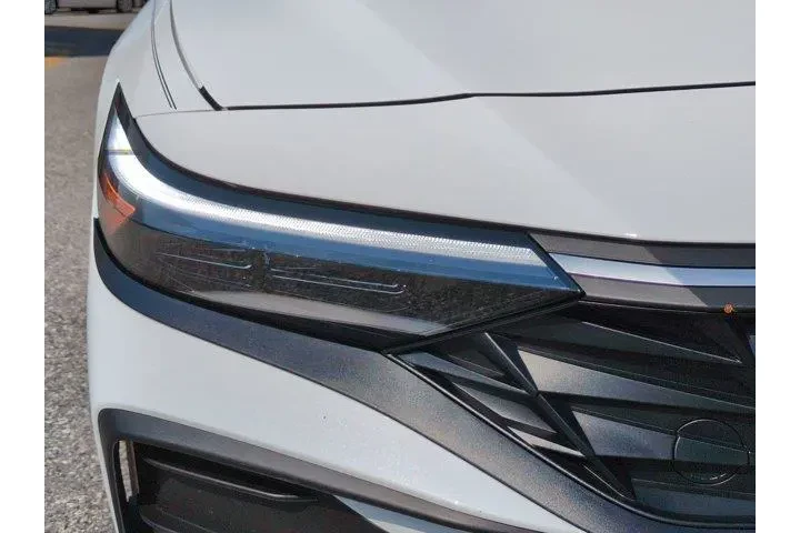 $23998 : Hyundai ELANTRA 2024 SEL 4dr image 10