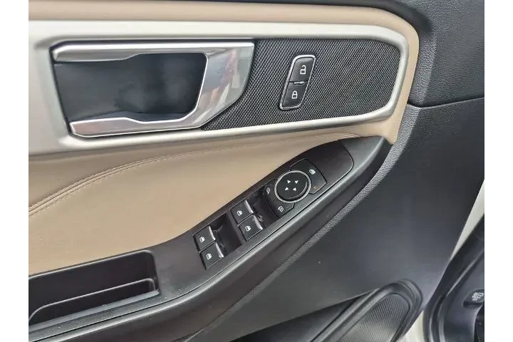 $14988 : Ford Explorer 2020 XLT 4dr S image 10