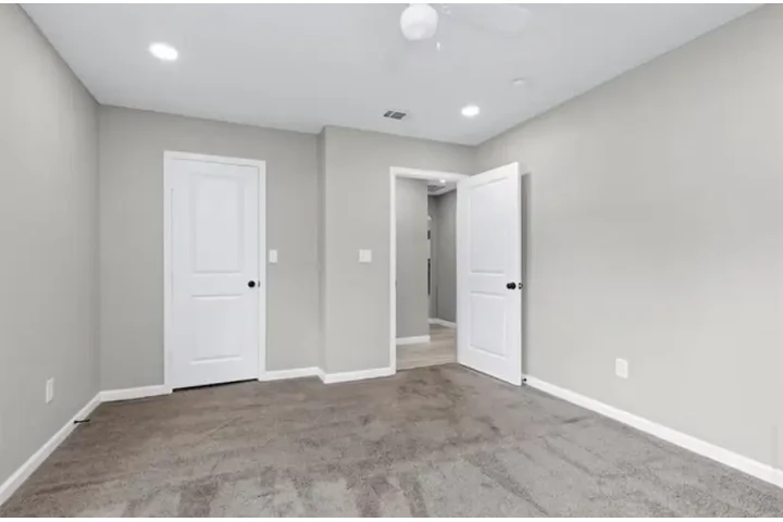 $1400 : 3 Bedroom Home in Houston, TX image 7