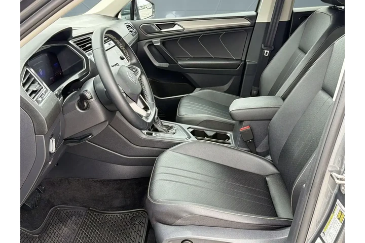 $24224 : Volkswagen Tiguan 2023 SE 4d image 5