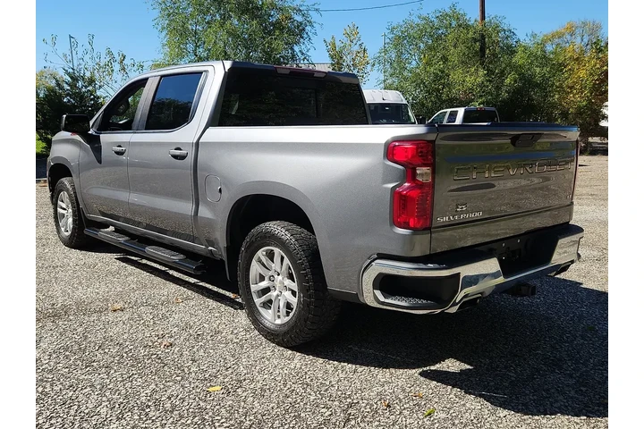 $31999 : Chevrolet Silverado 1500 202 image 3