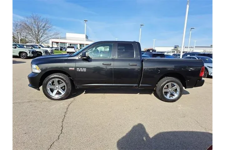 $19552 : Ram 1500 2017 4x4 Express 4d image 2