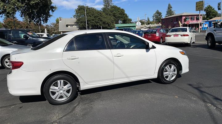 $6544 : 2011 TOYOTA COROLLA image 6