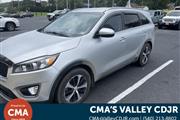 PRE-OWNED 2016 KIA SORENTO EX en Madison WV