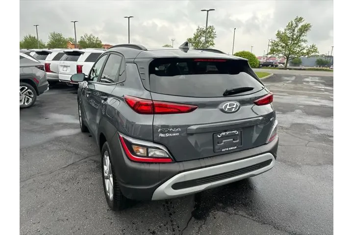 $25990 : Hyundai KONA 2023 AWD SEL 4d image 8