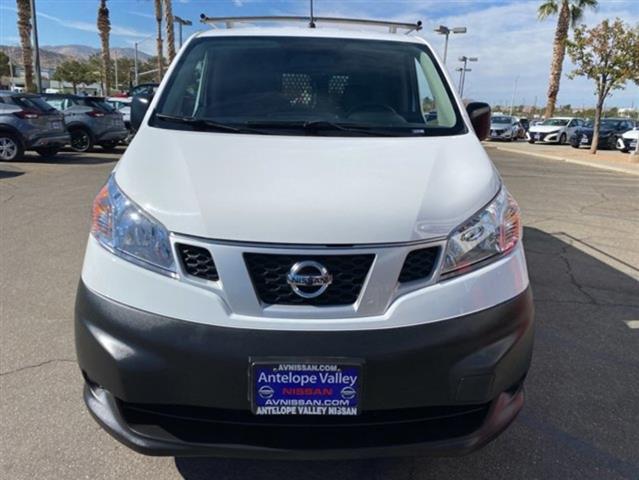 $17888 : 2017 Nissan NV image 2