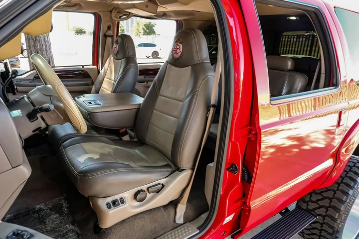 $49990 : 2004 Excursion Eddie Bauer image 5