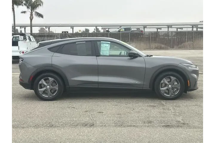 $23990 : Ford Mustang Mach-E 2023 Sel image 2