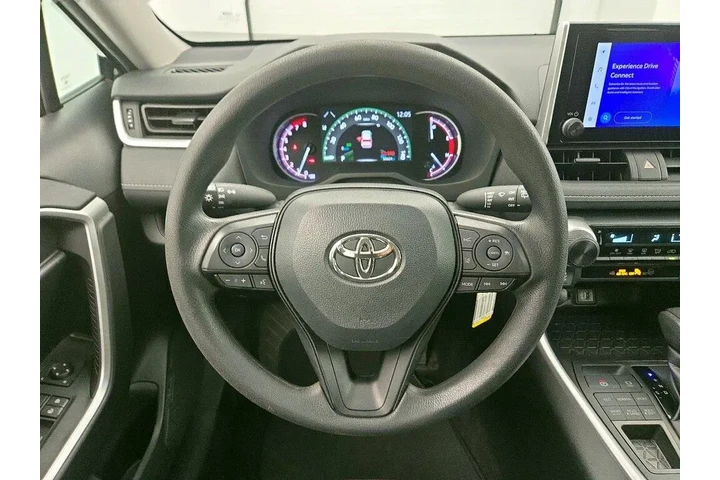 $25998 : Toyota RAV4 2024 AWD LE 4dr image 10