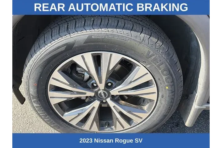 $19678 : Nissan Rogue 2023 SV 4dr Cro image 9