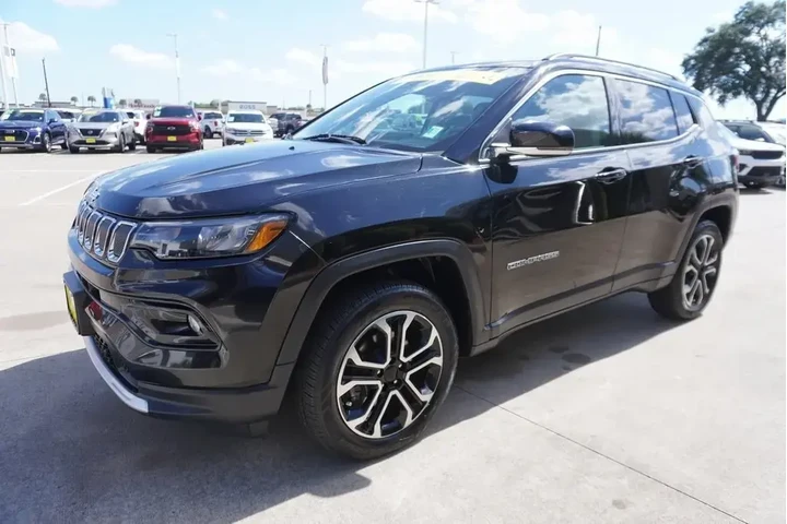 $20988 : Jeep Compass 2022 4x4 Limite image 3