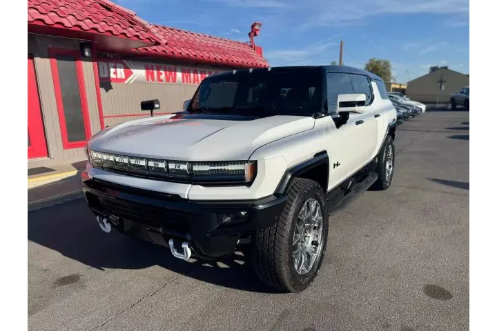$86395 : 2024 GMC HUMMER EV SUV2024 GM image 2