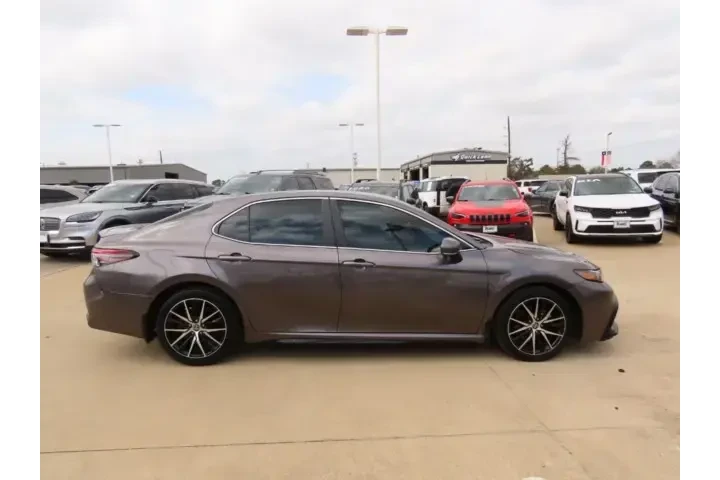 $21911 : Toyota Camry 2022 SE 4dr Sed image 8