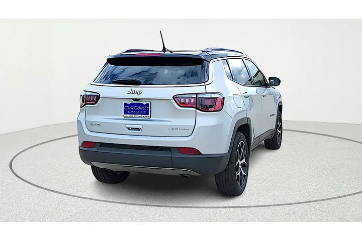 $21795 : Jeep Compass 2024 4x4 Limite image 7