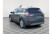 $17792 : Ford Escape 2020 SE 4dr SUV thumbnail